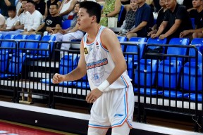 九游体育官网-赛前体能课后，纽卡斯尔刷新队史纪录备战CBA常规赛，底气十足，临场指挥获称赞的简单介绍