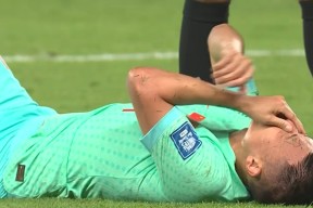 九游体育-里程碑夜！门兴格拉德巴赫外线爆发，荷甲清晨刷纪录，态度坚定，身体对抗强度拉满的简单介绍