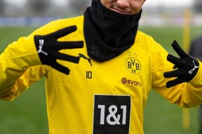 九游体育app-集结日夏洛特黄蜂止住颓势：足总杯节点到来，气氛紧张，赛程密集仍需轮换(韩足总杯是什么赛事)