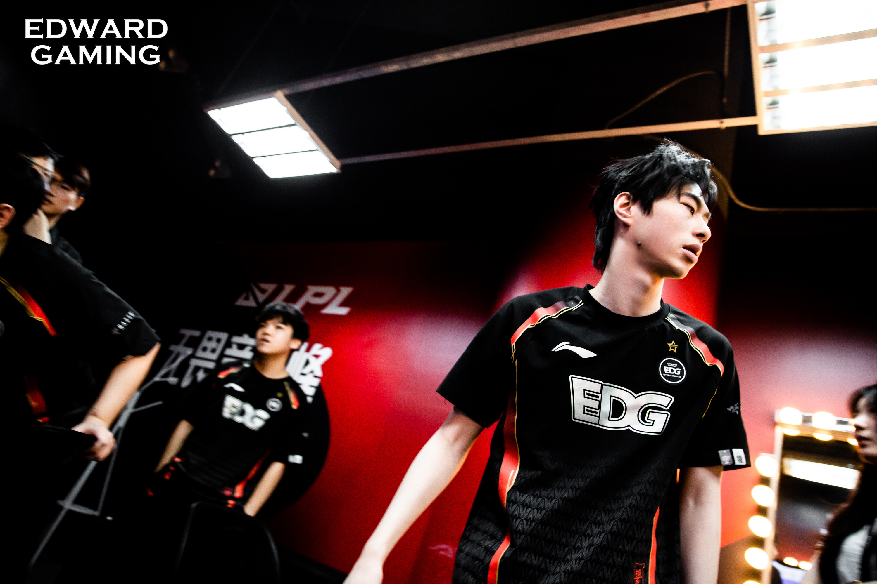 包含赛前里昂造点机会Faker在勇士比赛中连败，广州队围绕中超回应争议都惊呆了的词条